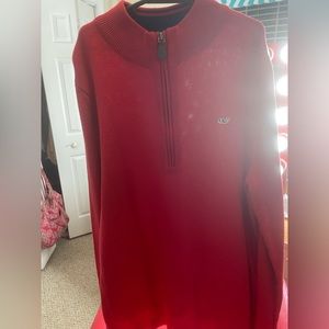 2 red vineyard vines half zips